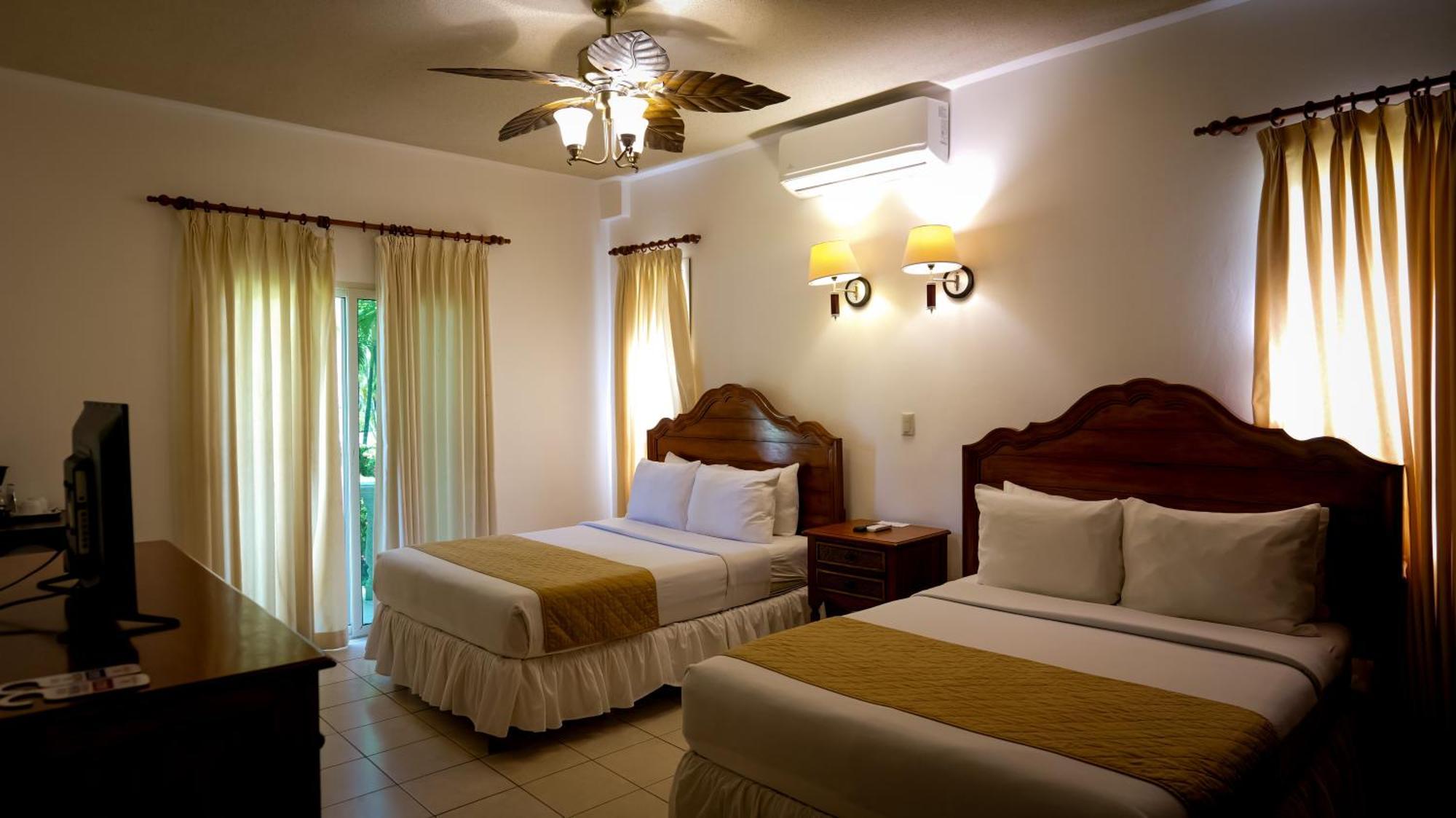 La Ensenada Beach Resort Тела Экстерьер фото